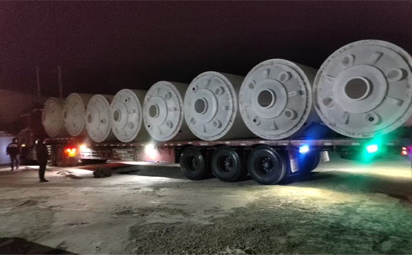 武山锥底桶交付现场