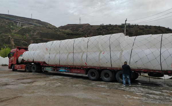 武山PE吨桶交付中